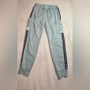 Nike jogger pants  men light green MEDIUM
